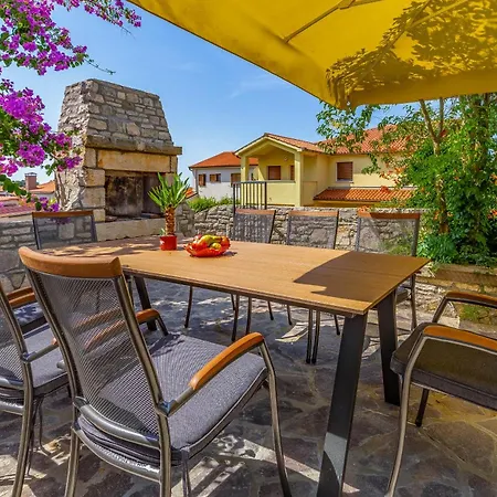 Lion Apartment Medulin